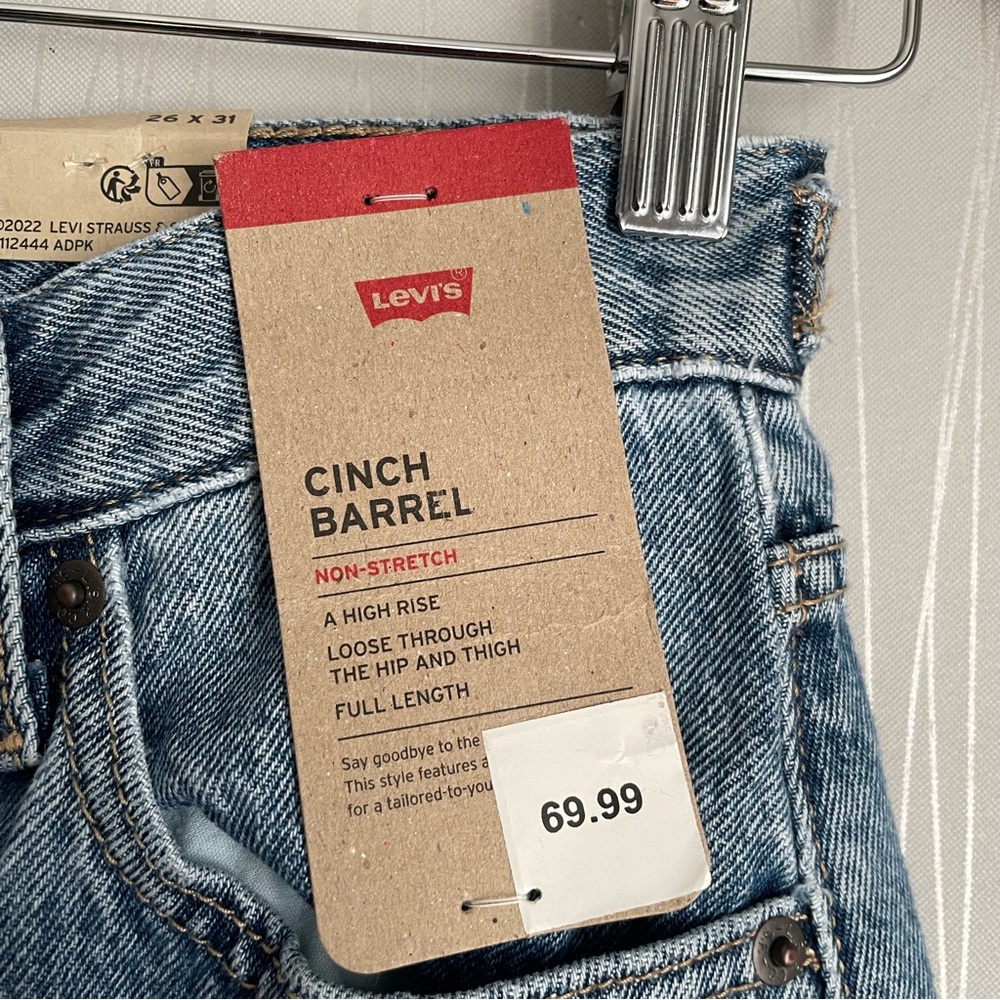 NWT Levi’s Cinch Barrel Jeans - Picture 8 of 16